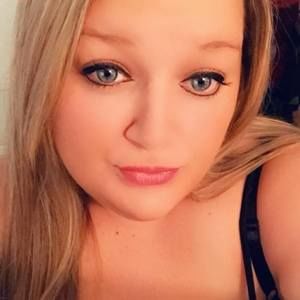 Meet your Posher, Alicia